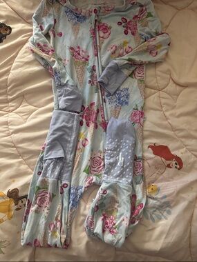 Posh peanut convertible pajamas